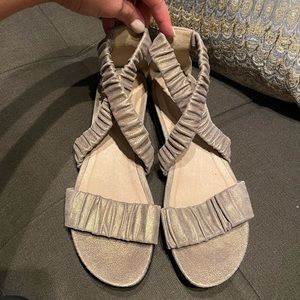 Eileen Fisher Dylan Ribbed-Strap Shimmer metallic leather sandal (8 woman)